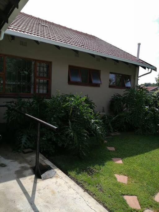 شقة Garden And Park Leisure On Tugela بينوني المظهر الخارجي الصورة