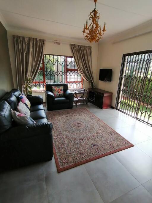 شقة Garden And Park Leisure On Tugela بينوني المظهر الخارجي الصورة